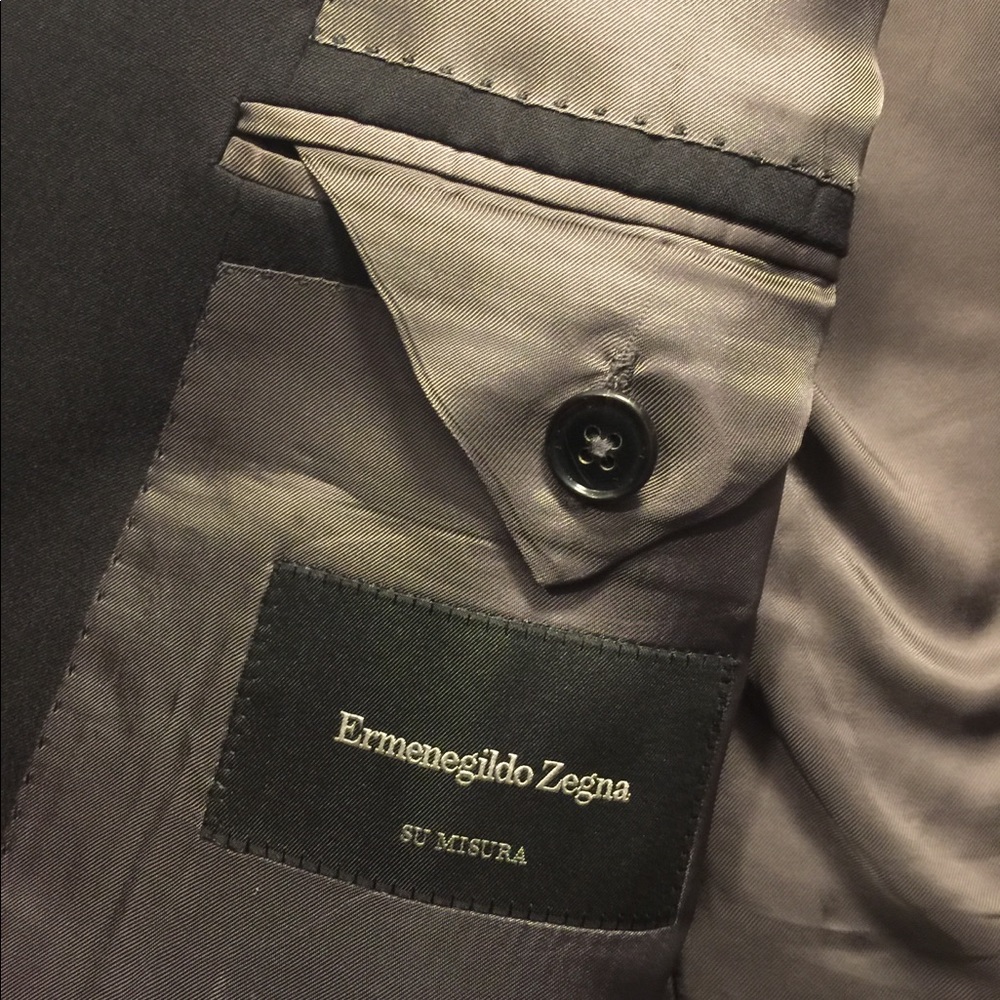 Ermenegildo Zegna Black Blazer 44R Like New FINAL DROP - Picture 6 of 8
